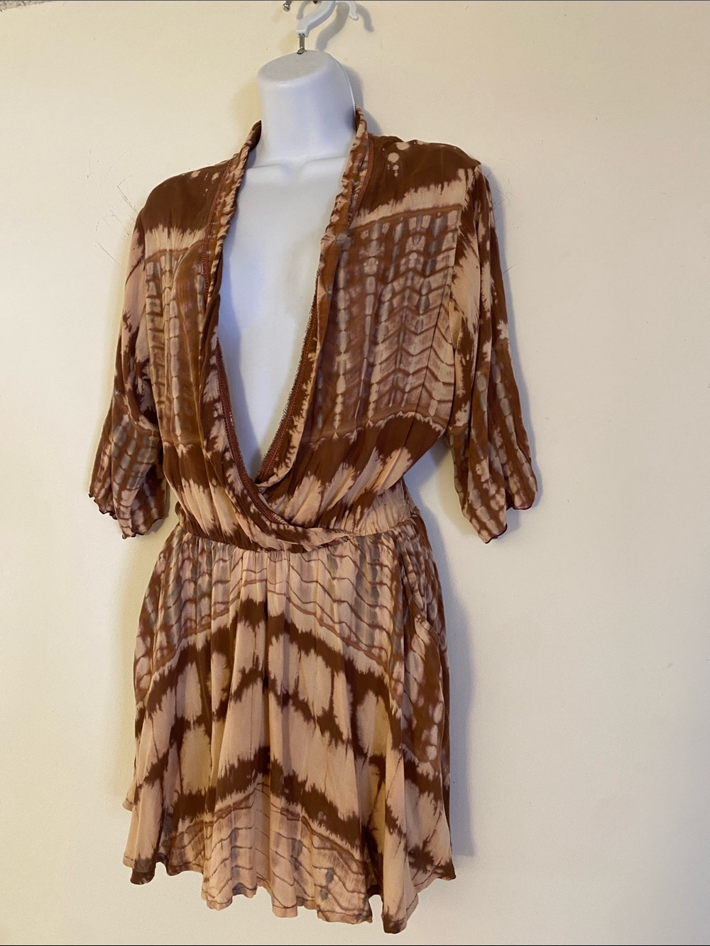 Brown Tie-Dye V-Neck Mini Dress